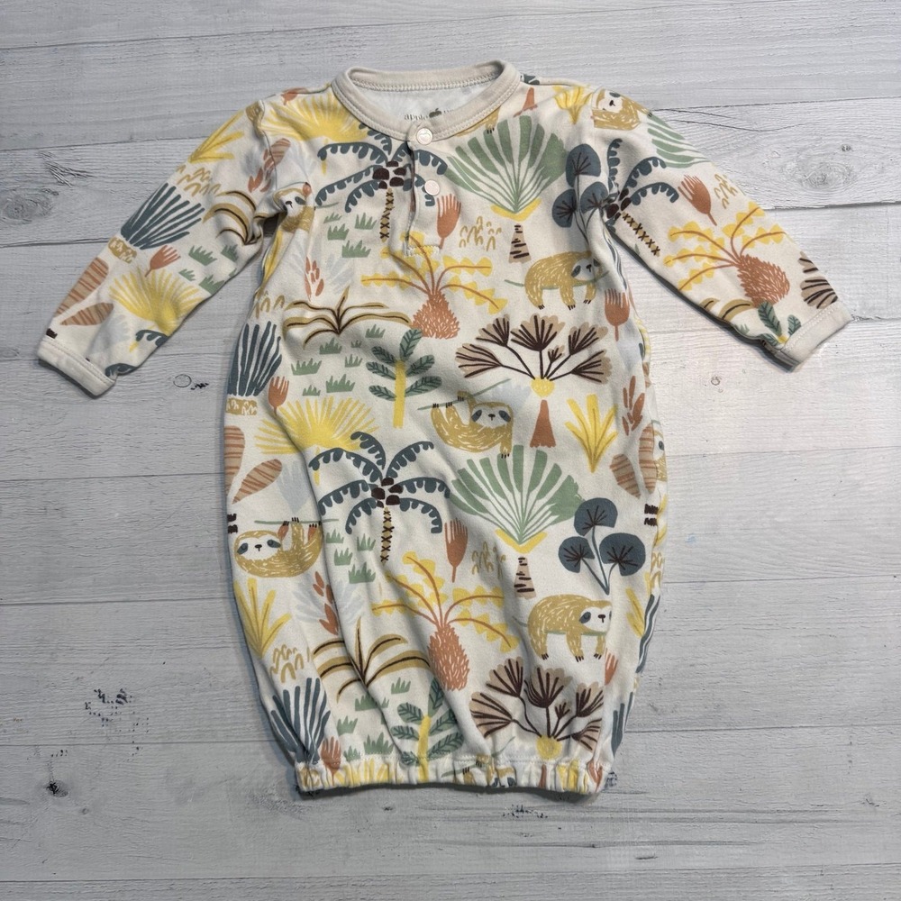 Apple Park organic‎ baby sloth print sleeper gown 3-6 months